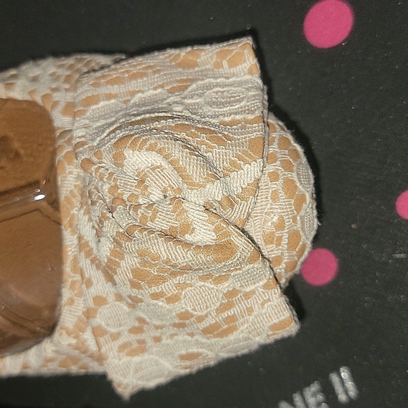 😍😍NWT  2 tone slide - Picture 1 of 8